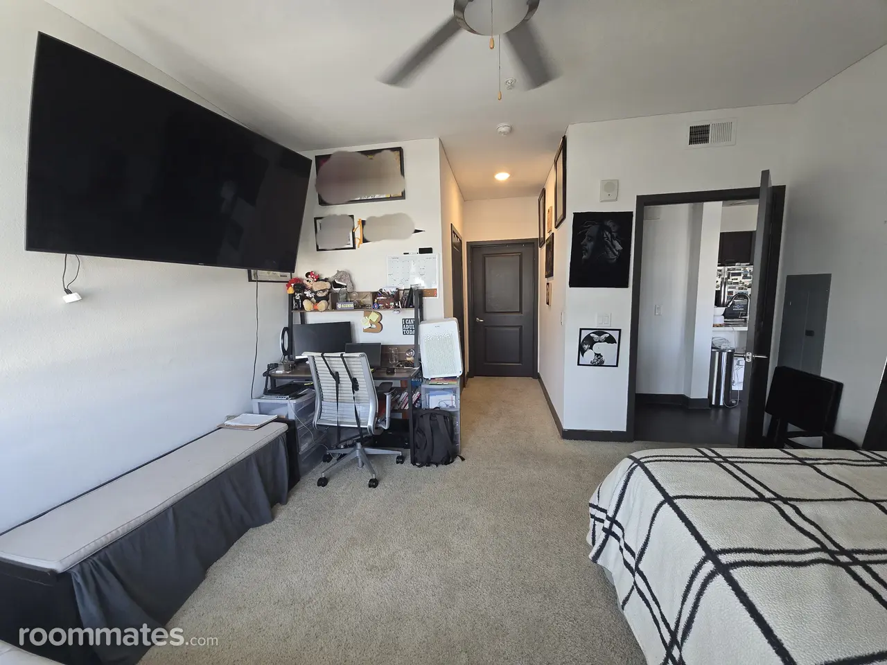 Profile photo 5 of 11