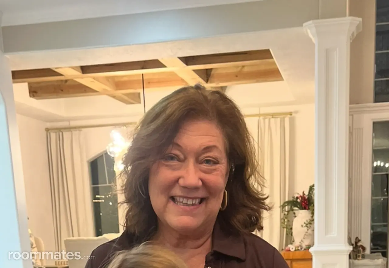 Profile photo 1 of 2