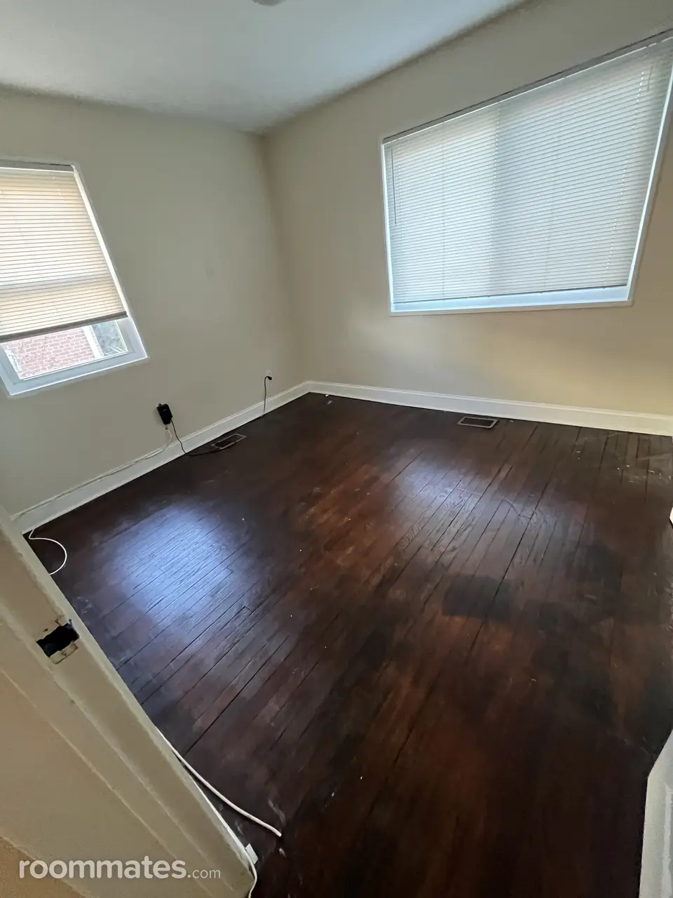 Profile photo 3 of 8