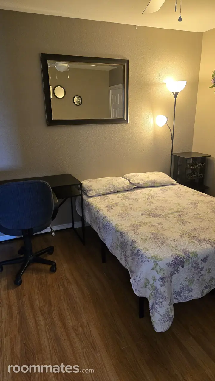 Profile photo 3 of 5