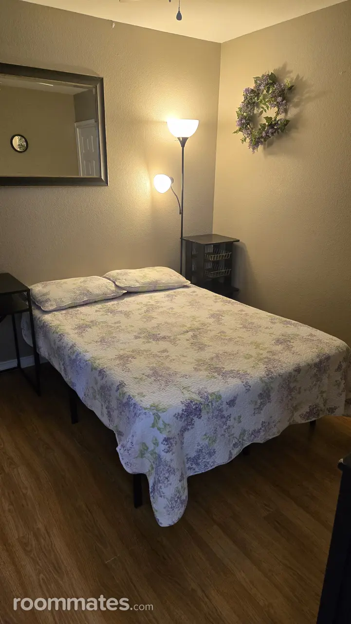 Profile photo 4 of 5