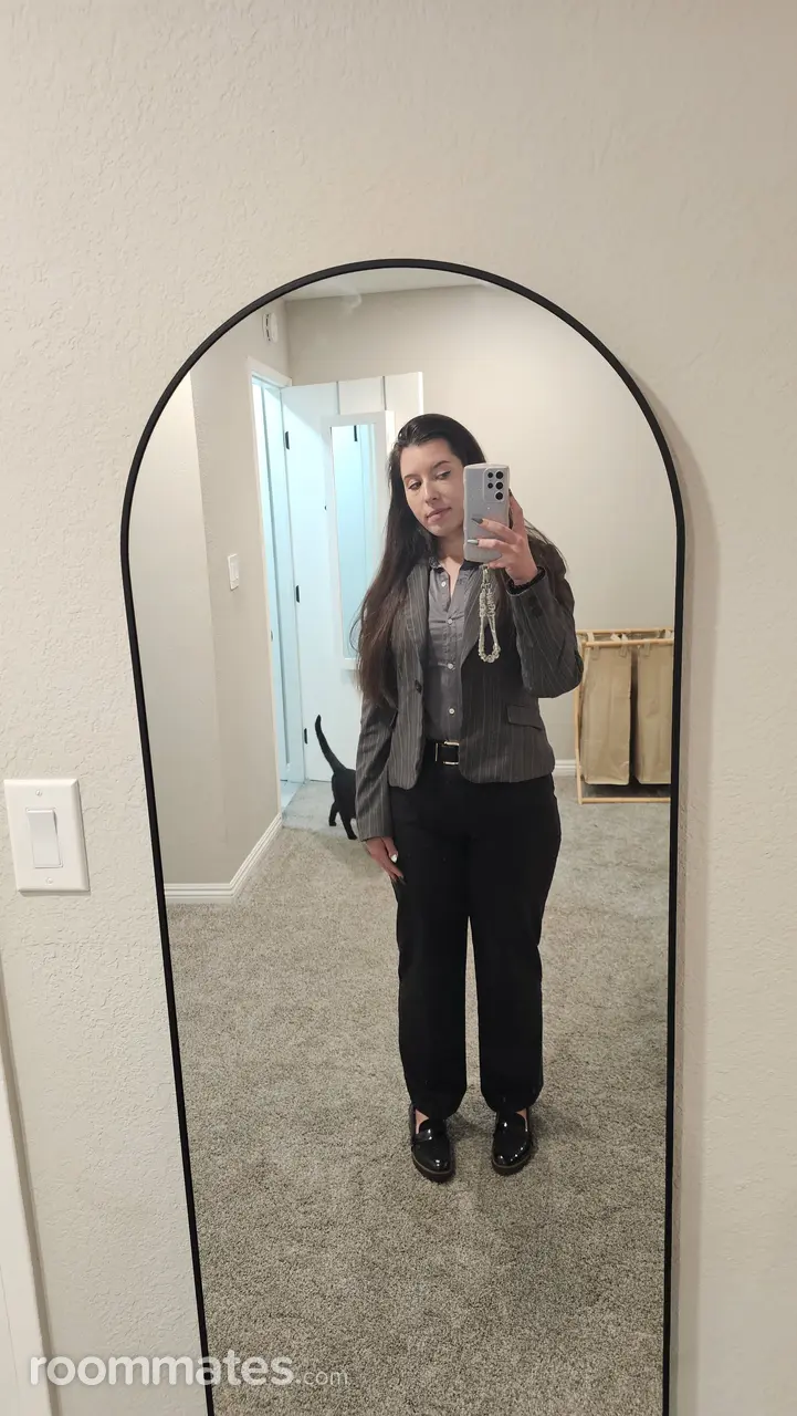 Profile photo 7 of 8