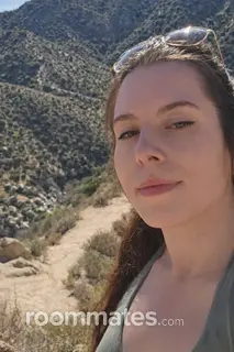 Roommate looking Apple Valley, CA, $1200