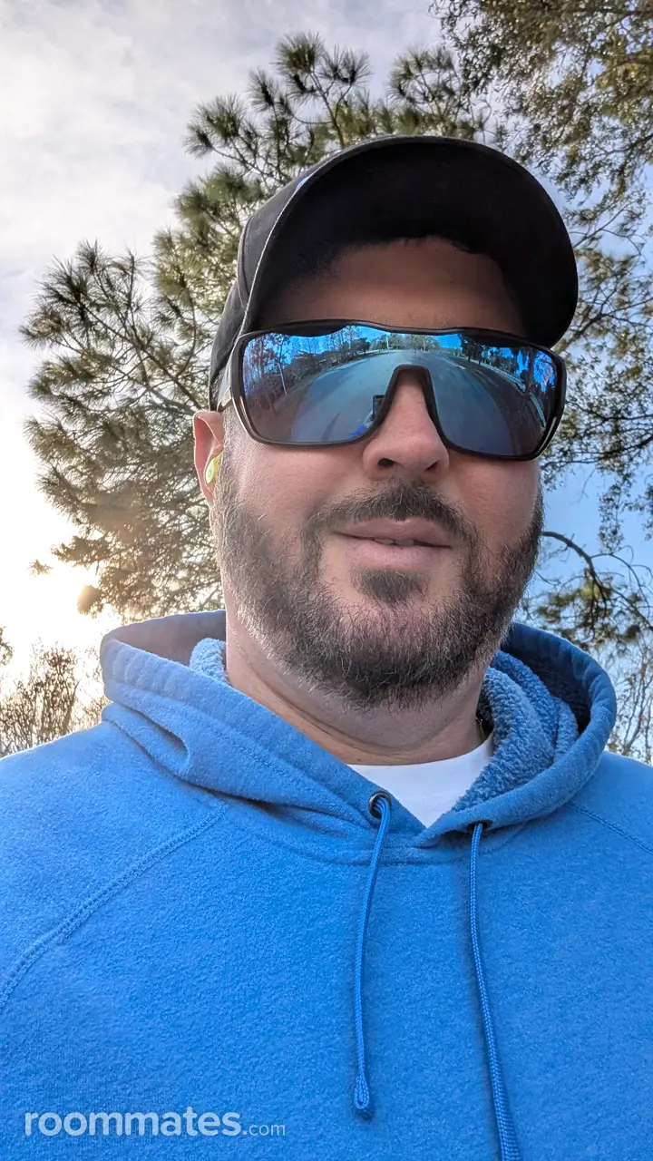 Profile photo 1 of 1