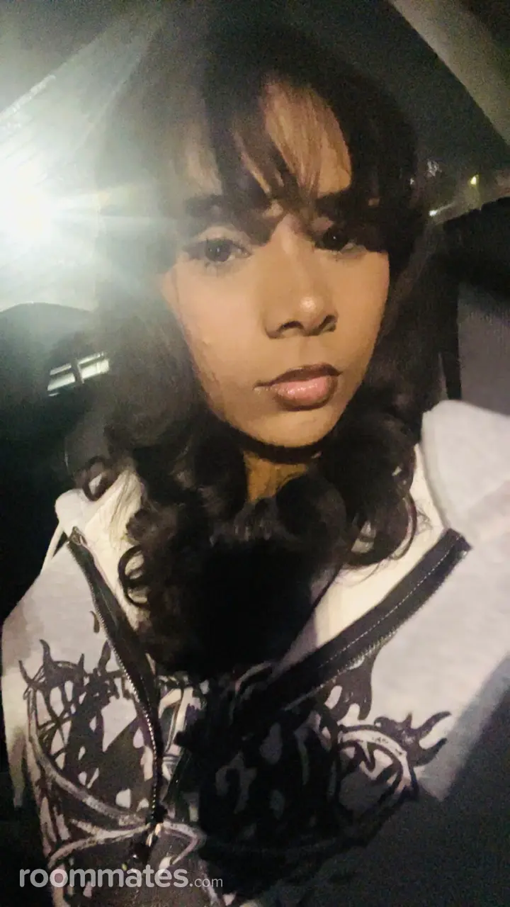 Profile photo 1 of 2