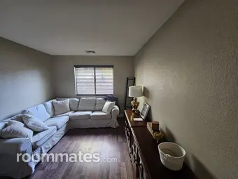 Room for rent in San Tan Valley, AZ $1400, house