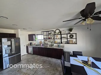 Room for rent in San Tan Valley, AZ $1400, house