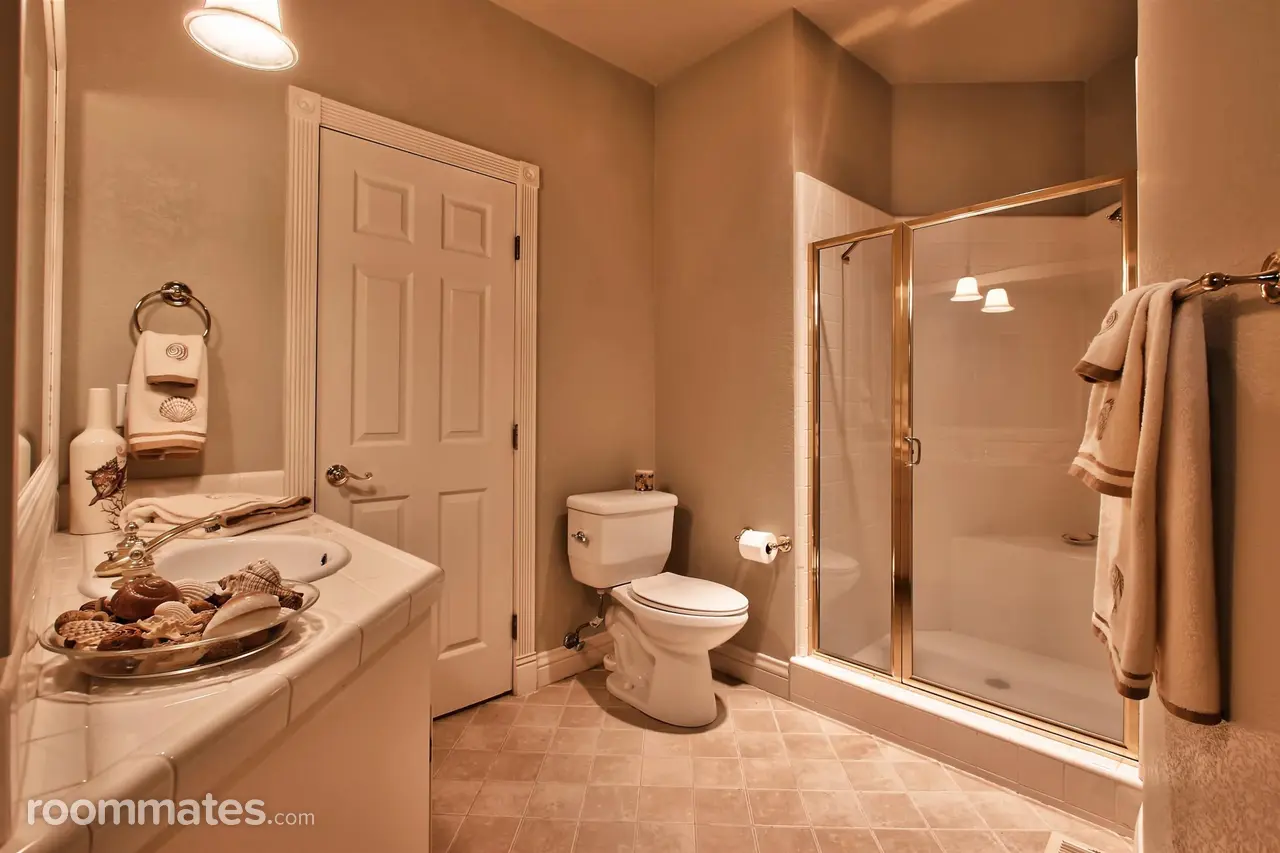 Profile photo 5 of 11