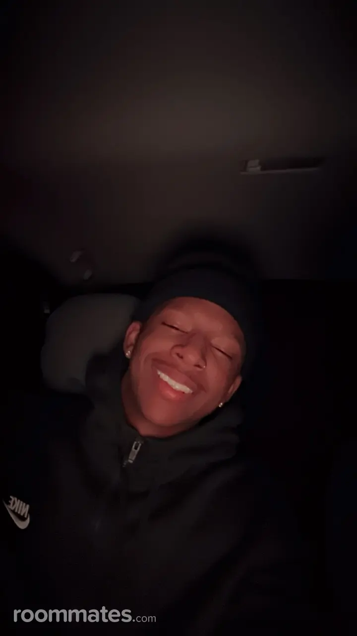 Profile photo 1 of 1