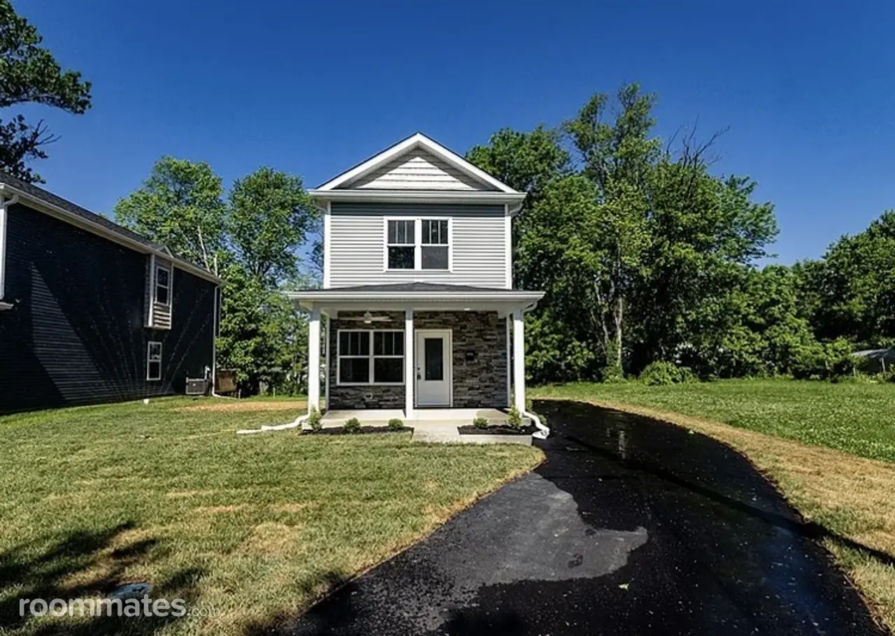 Profile photo 5 of 8