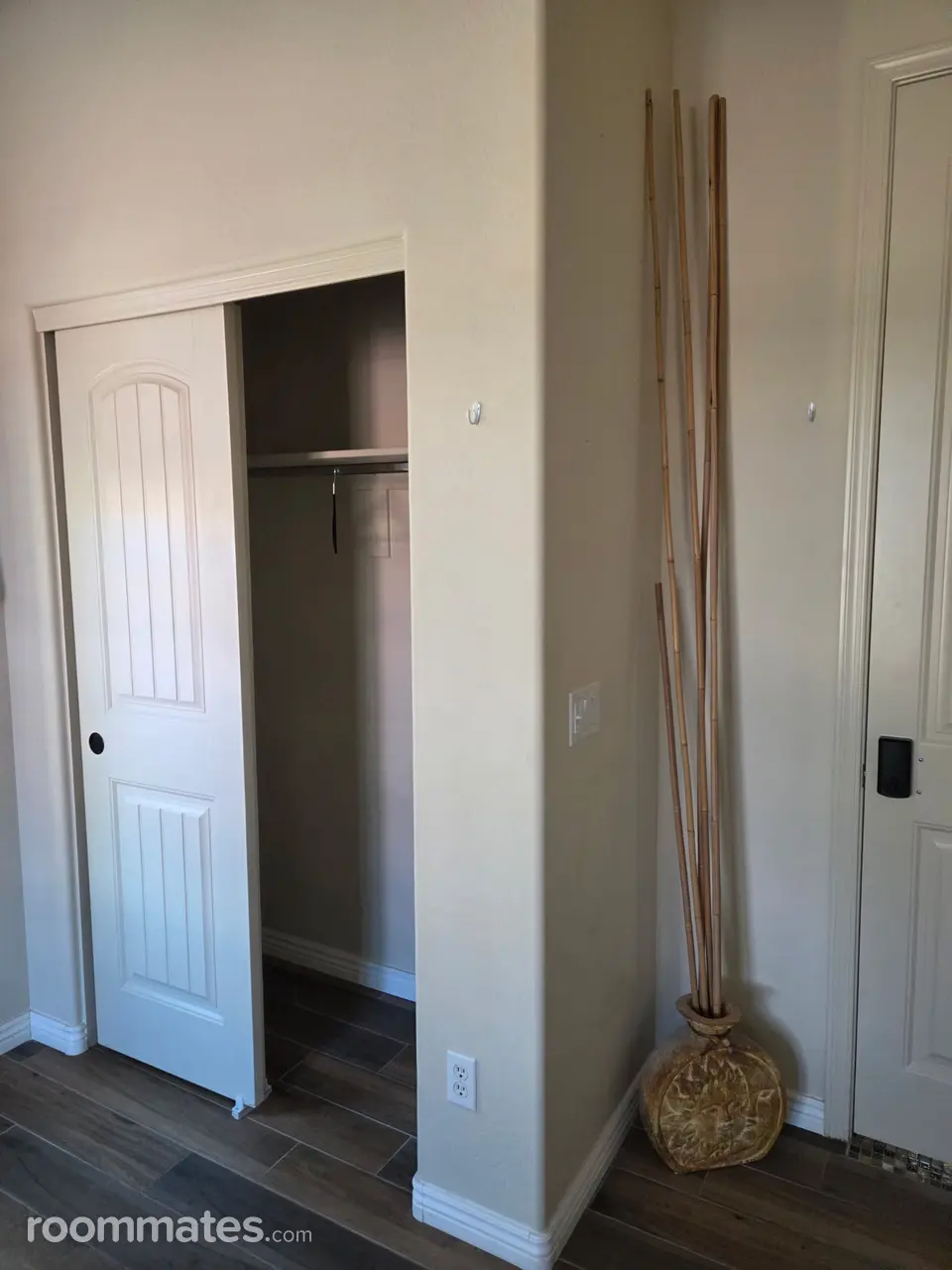 Profile photo 3 of 8