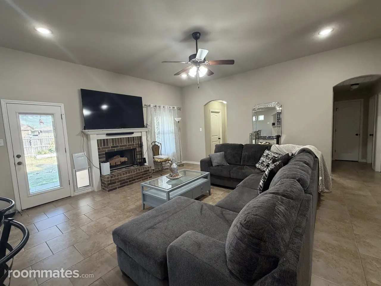 Profile photo 7 of 11