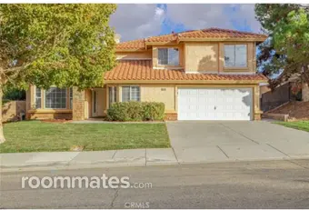 Room for rent in Palmdale, CA $1300, house