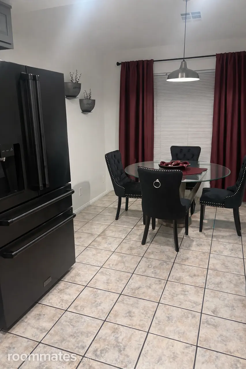 Profile photo 2 of 10