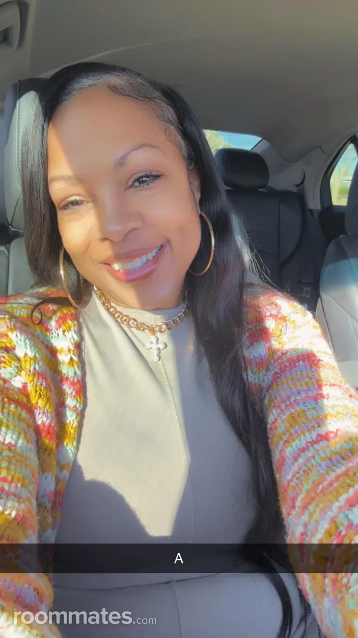 Profile photo 10 of 10