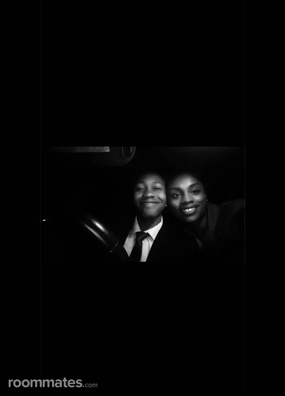 Profile photo 11 of 11