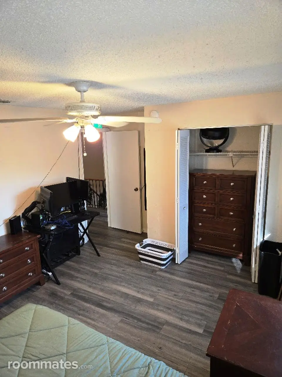 Profile photo 7 of 9