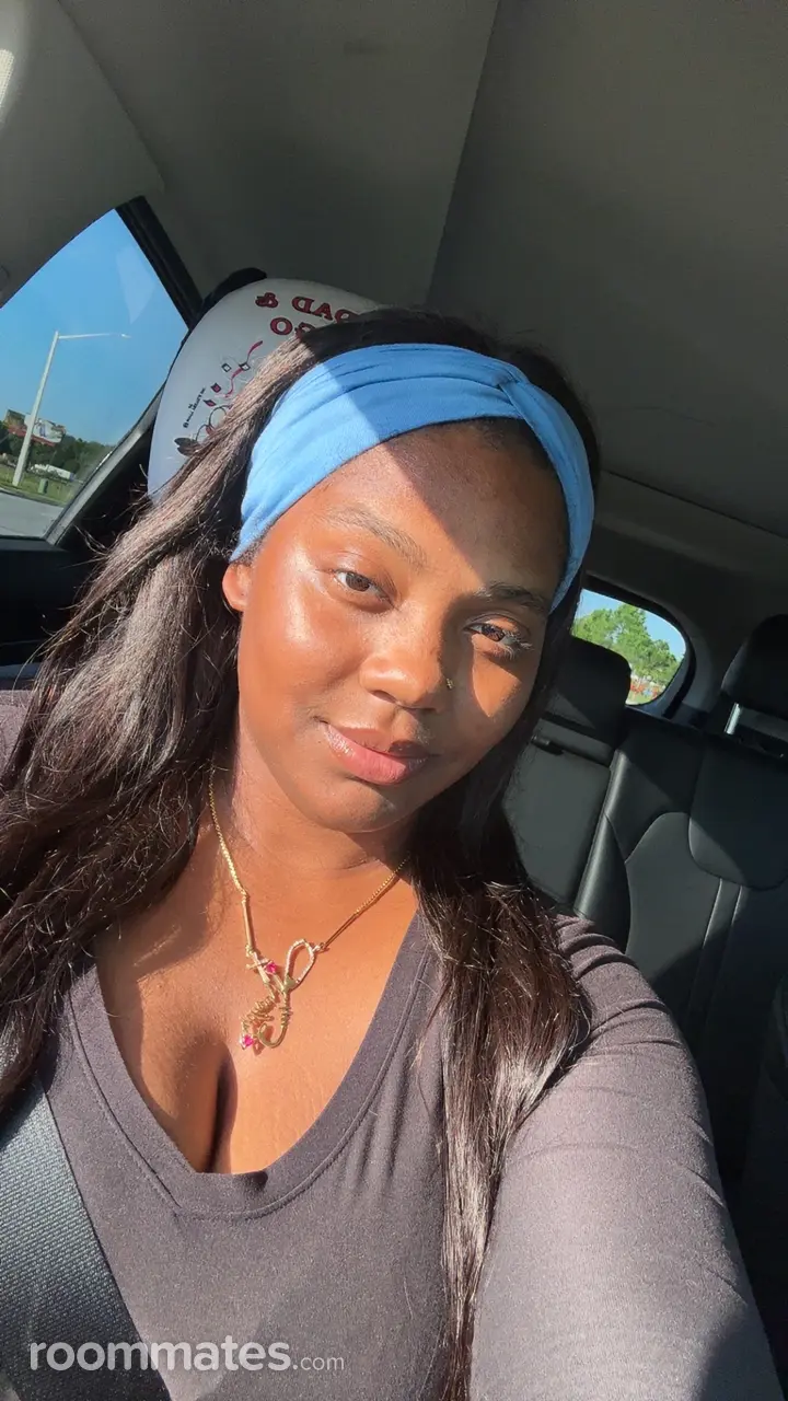 Profile photo 11 of 11