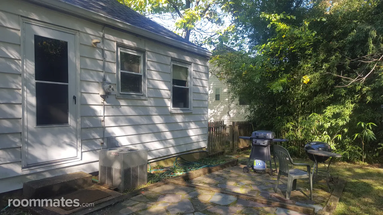 Profile photo 7 of 9