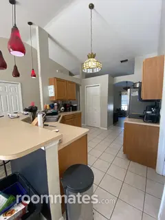 Room for rent in Cape Coral, FL $950, house