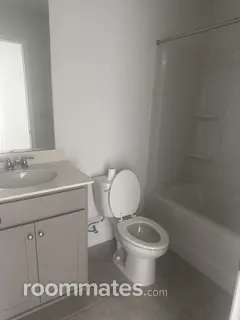 Room for rent in Jacksonville, FL $700, townhouse