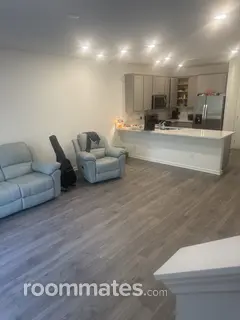 Room for rent in Jacksonville, FL $700, townhouse