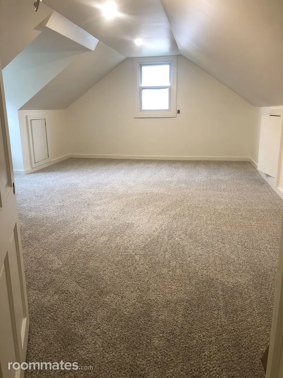 Profile photo 1 of 2