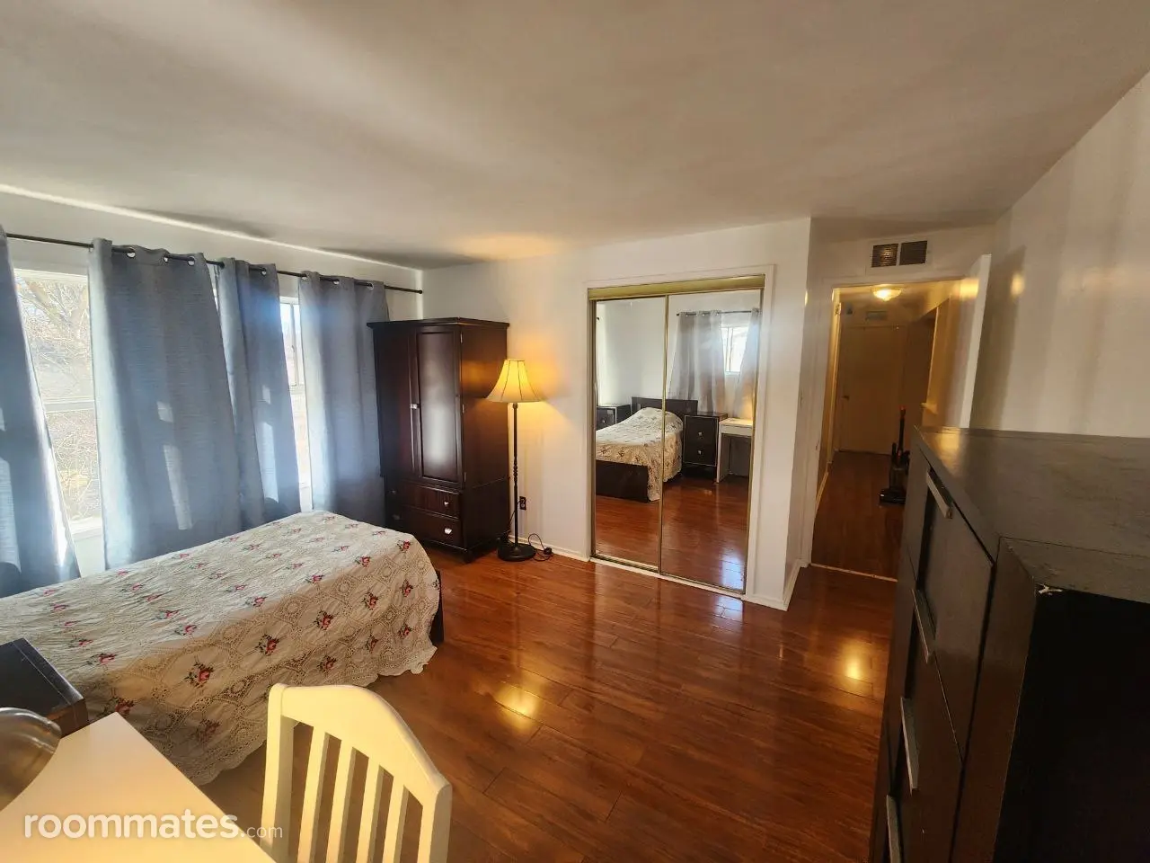 Profile photo 5 of 7