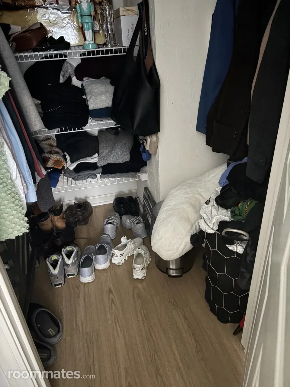 Profile photo 3 of 4