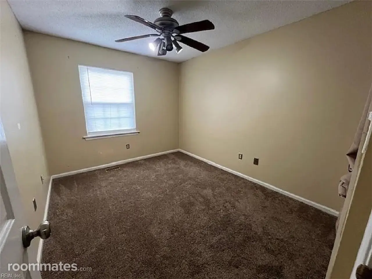 Profile photo 1 of 2