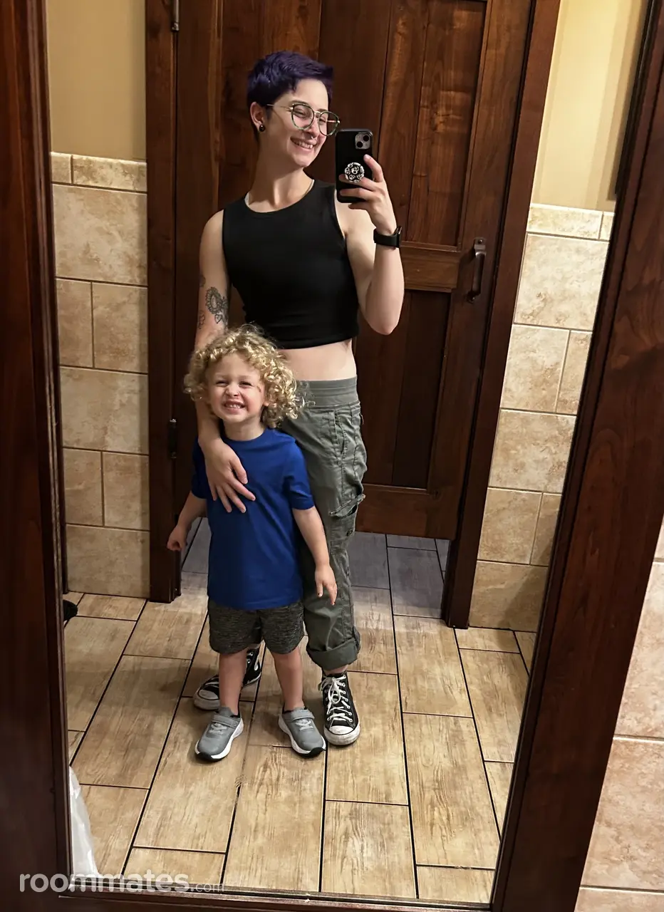 Profile photo 9 of 11