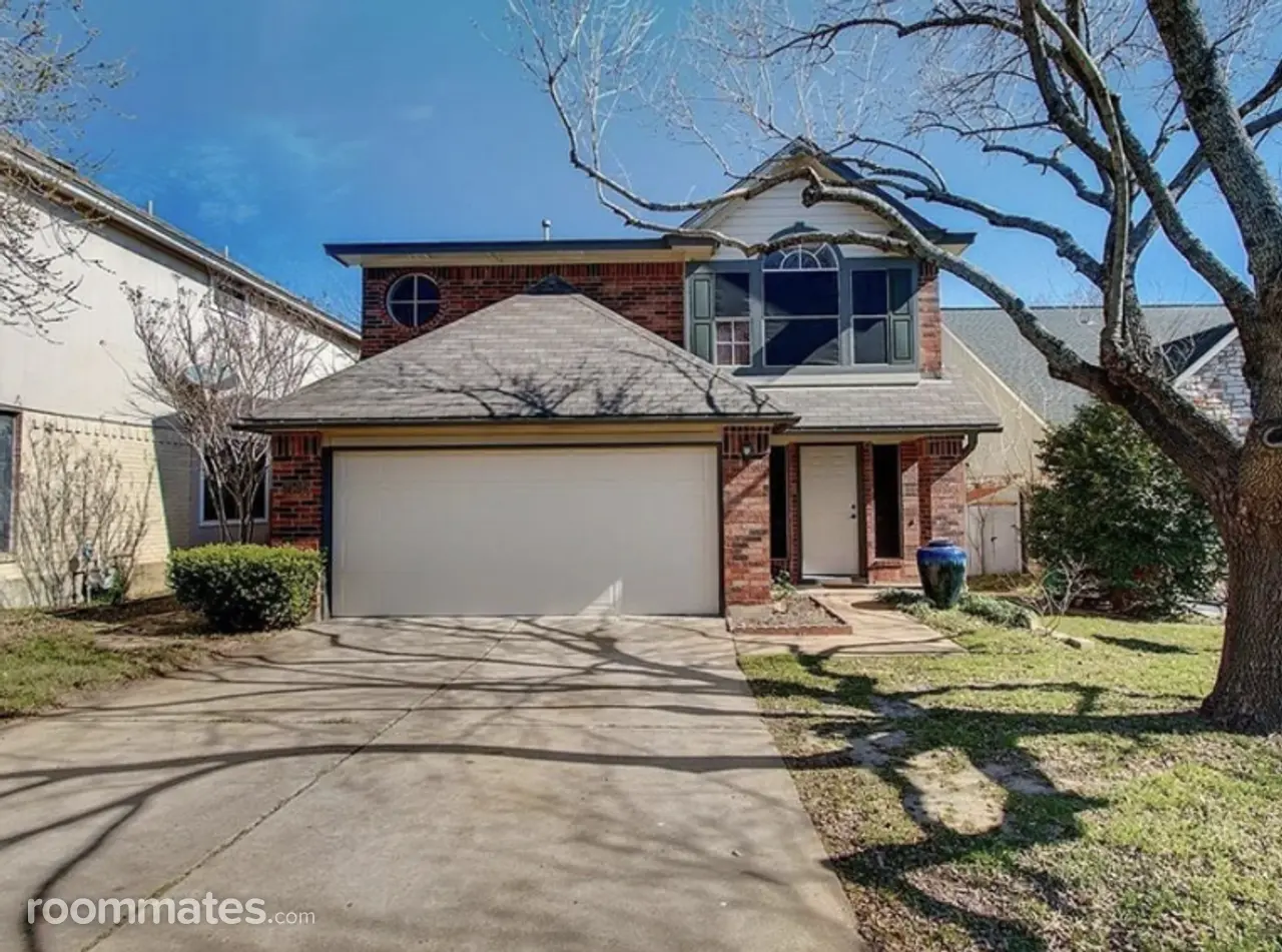 Profile photo 1 of 7