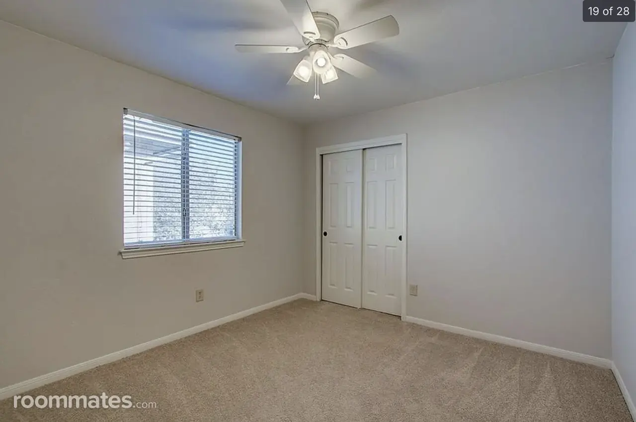 Profile photo 4 of 7