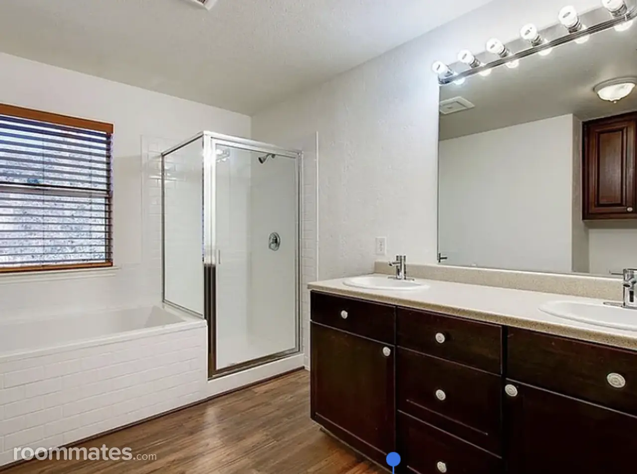 Profile photo 3 of 7