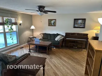 Room for rent in Fort Collins, CO $900, house