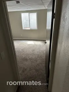 Room for rent in Fort Collins, CO $900, house