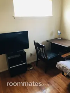 Room for rent in Virginia Beach, VA $1000, house