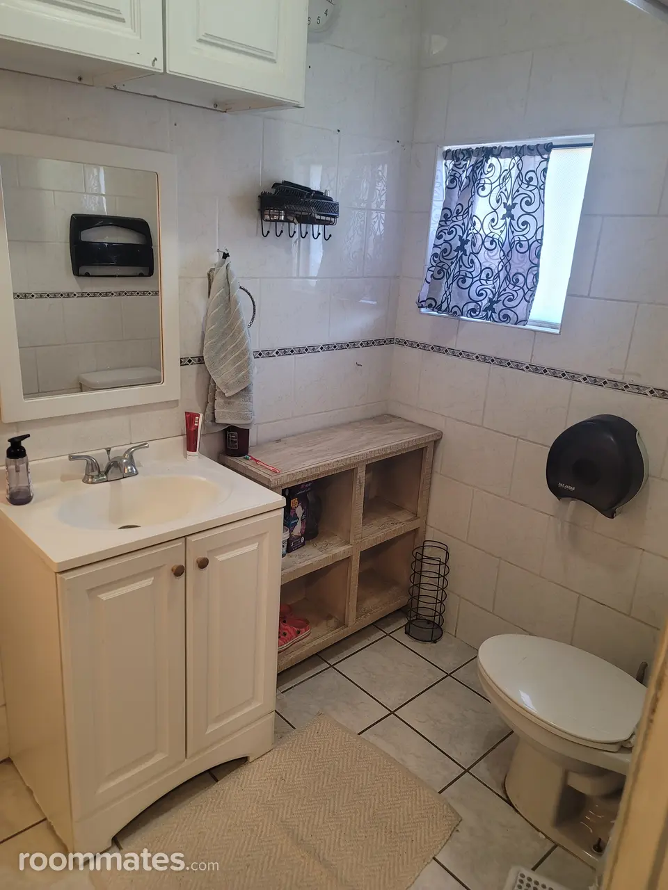 Profile photo 3 of 8