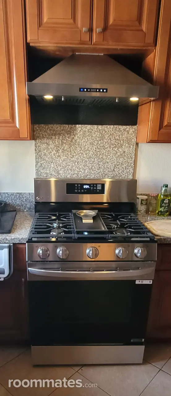 Profile photo 1 of 8