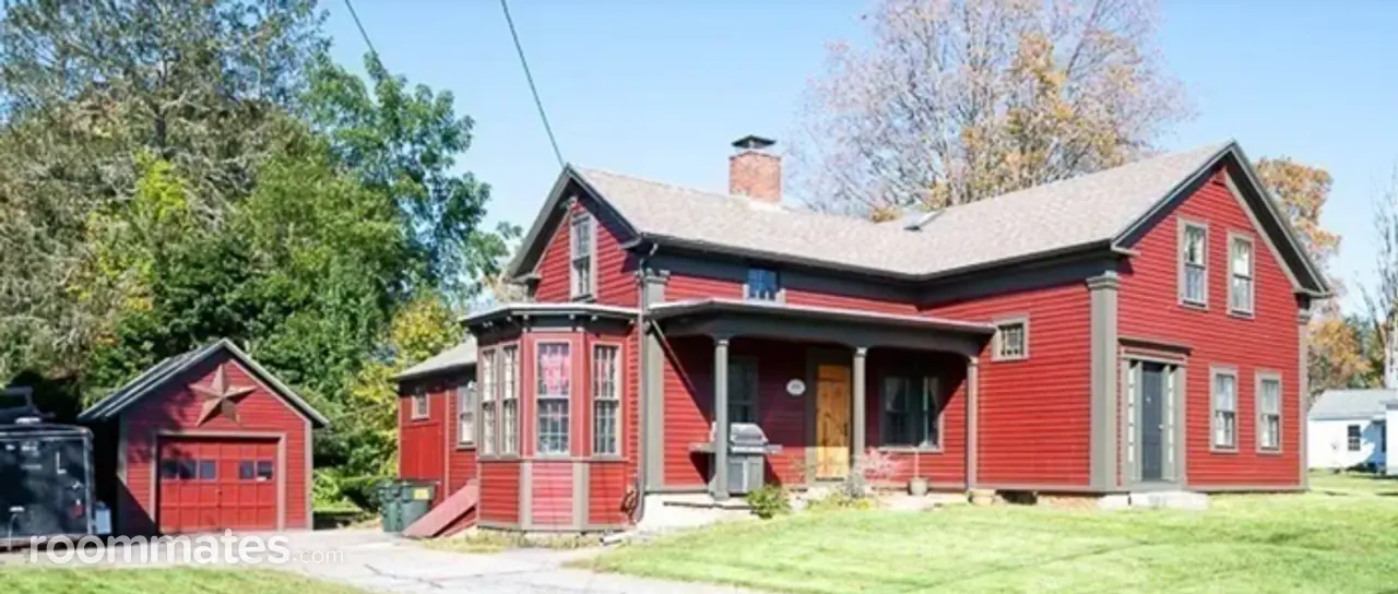 Profile photo 10 of 10