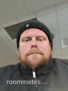 Roommate looking Elgin, IL, $1000