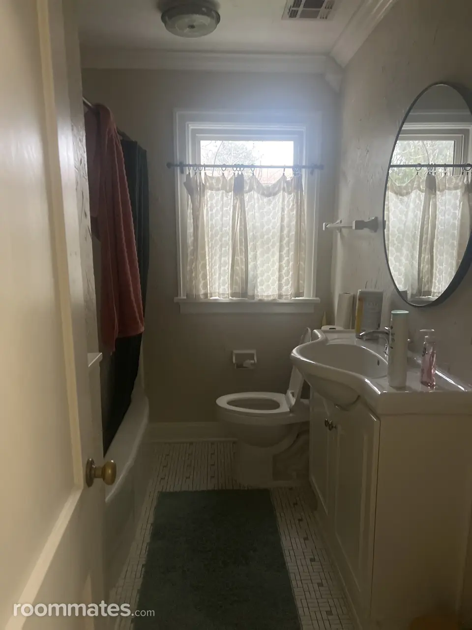 Profile photo 3 of 8