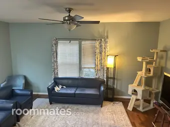 Room for rent in Charlottesville, VA $850, house