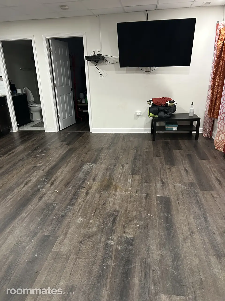 Profile photo 1 of 2