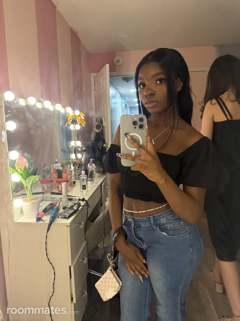 Profile photo 5 of 5