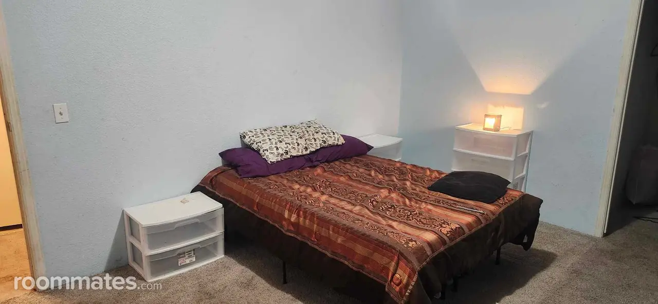 Profile photo 1 of 7