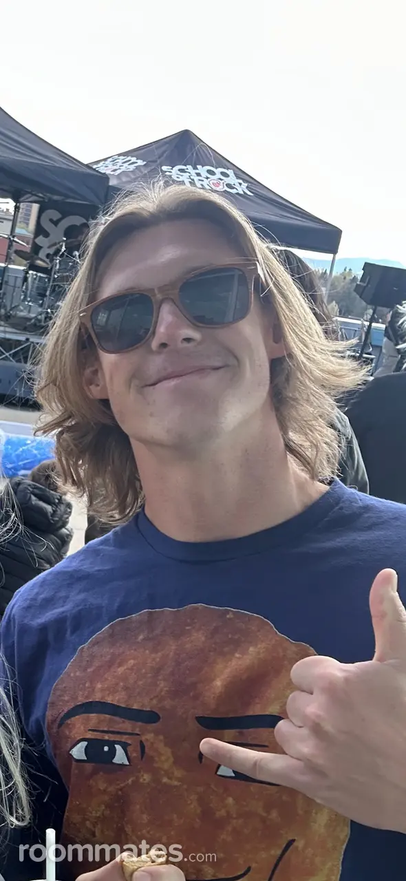 Profile photo 1 of 1