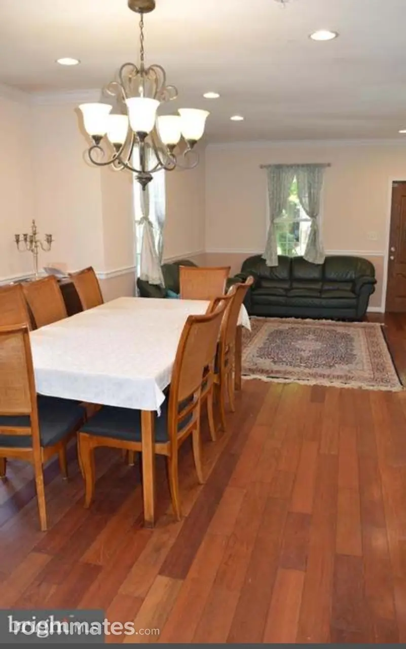 Profile photo 2 of 15