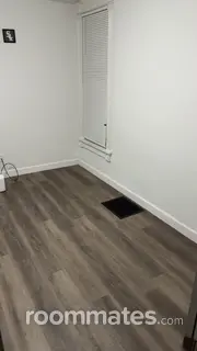 Room for rent in Elgin, IL $700, house