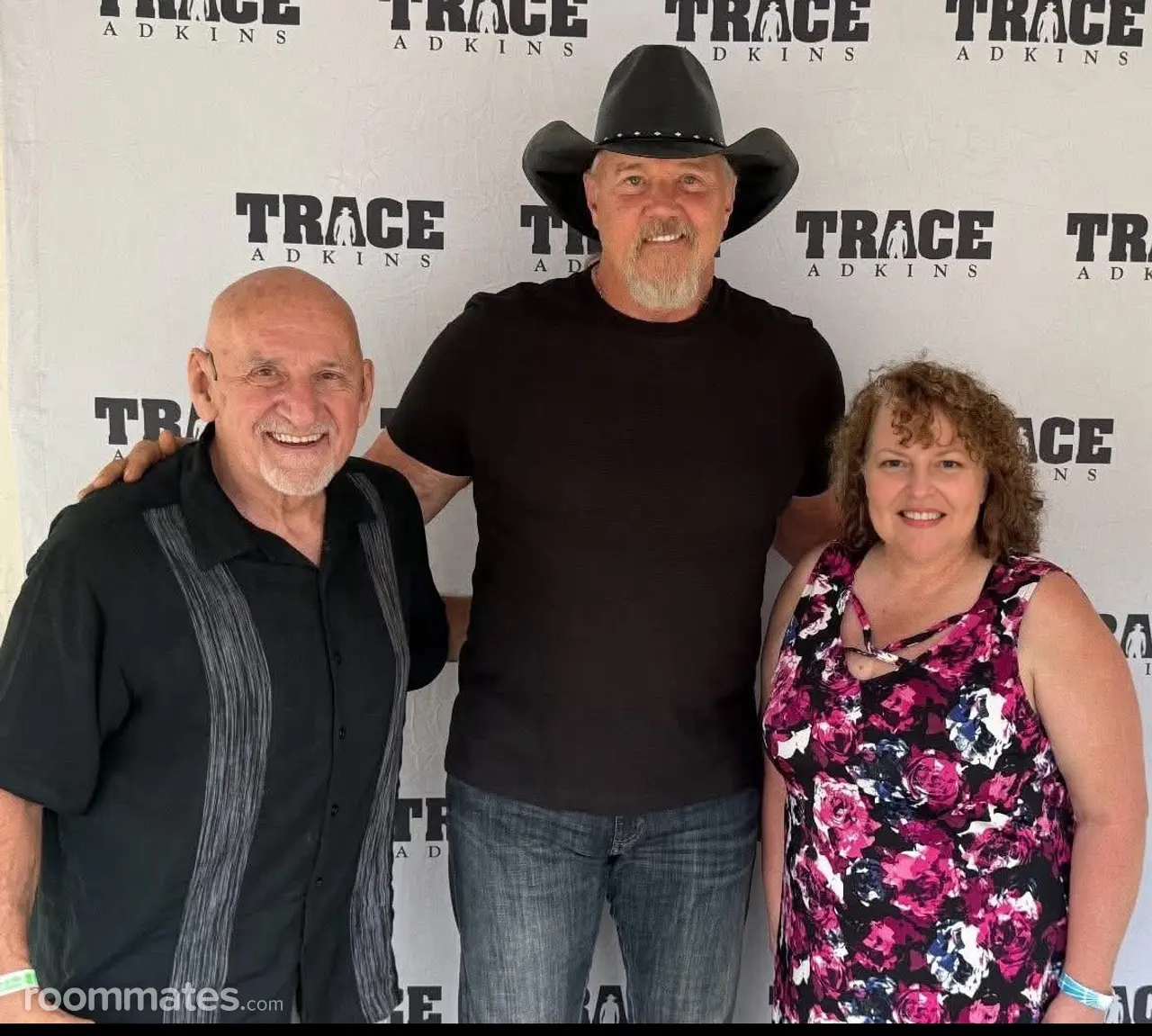 Profile photo 10 of 19